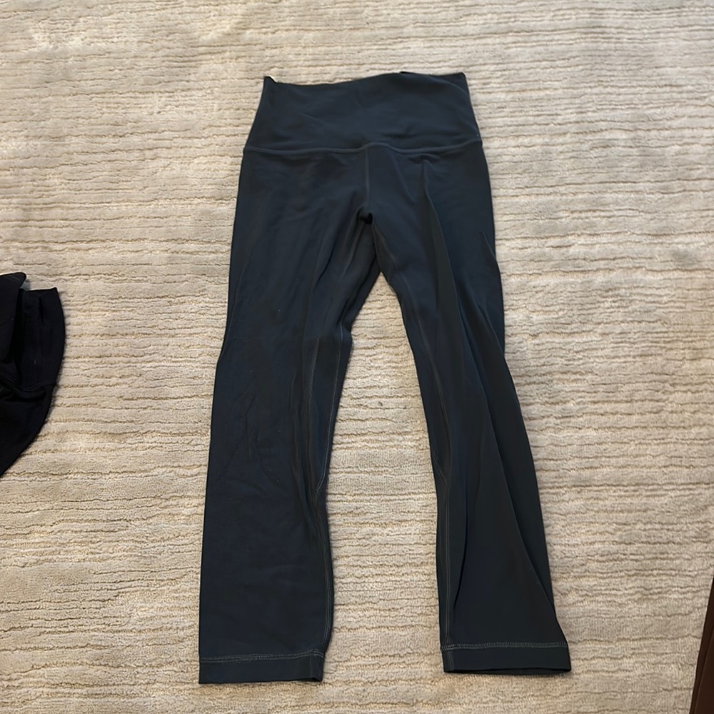 Lululemon cropped leggings